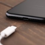 SNS疲れしていたら、いったんスマホからアプリを消してみるのがオススメ